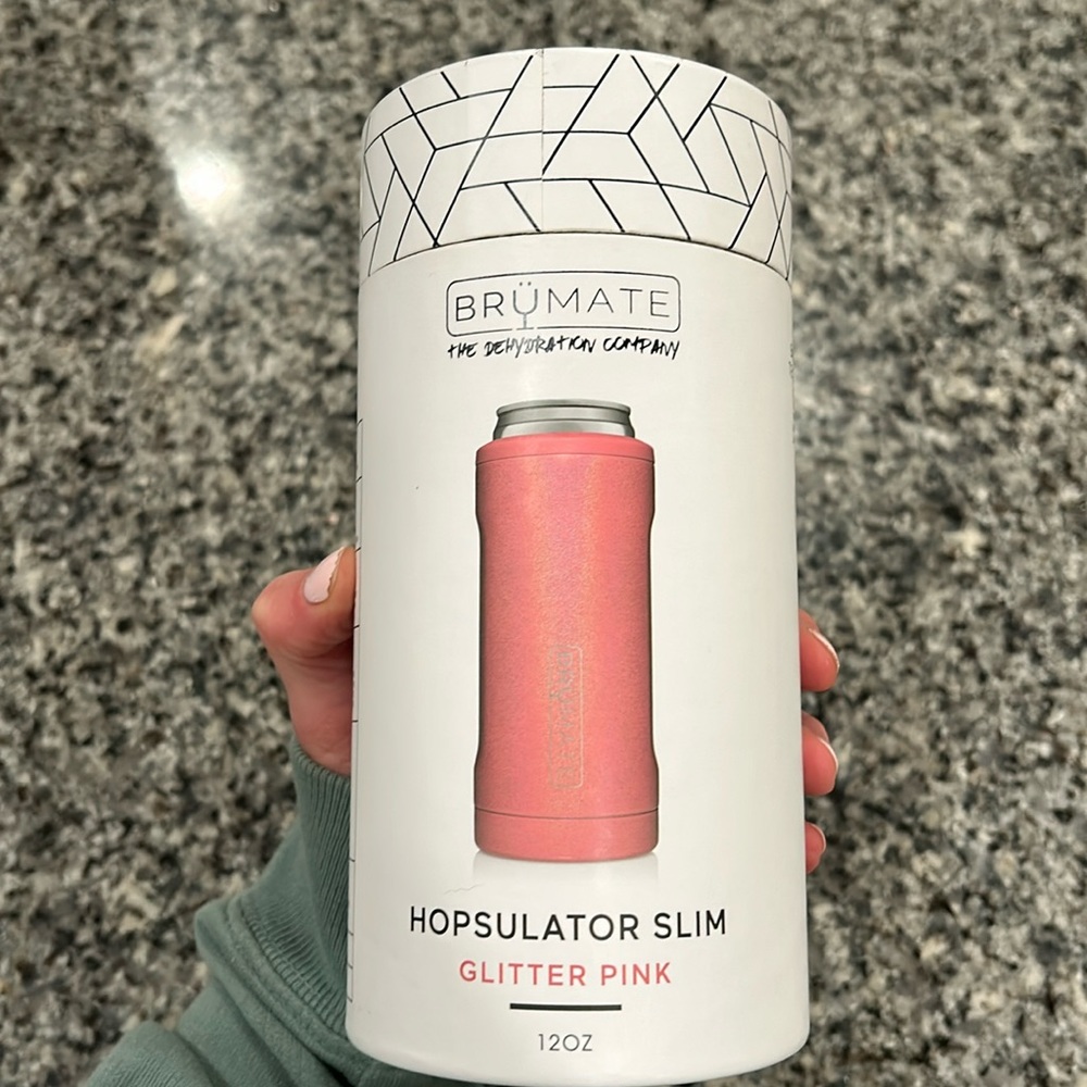 Brumate Hopsulator Slim in Glitter Pink
